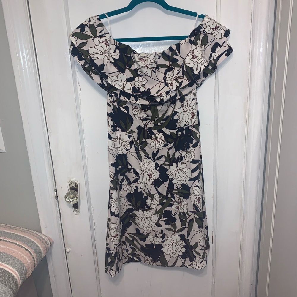 NWT Banana Republic Off the shoulder Floral dress - Picture 2 of 3
